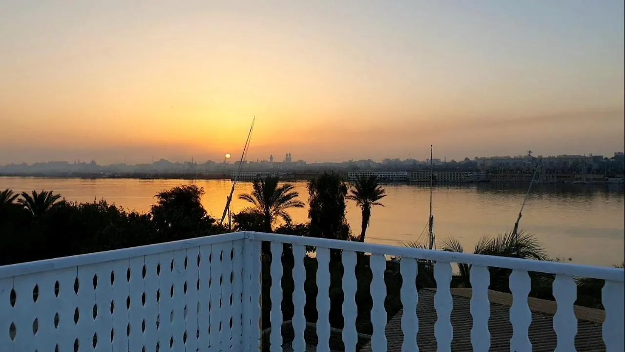 Luxor Guest House 0*,