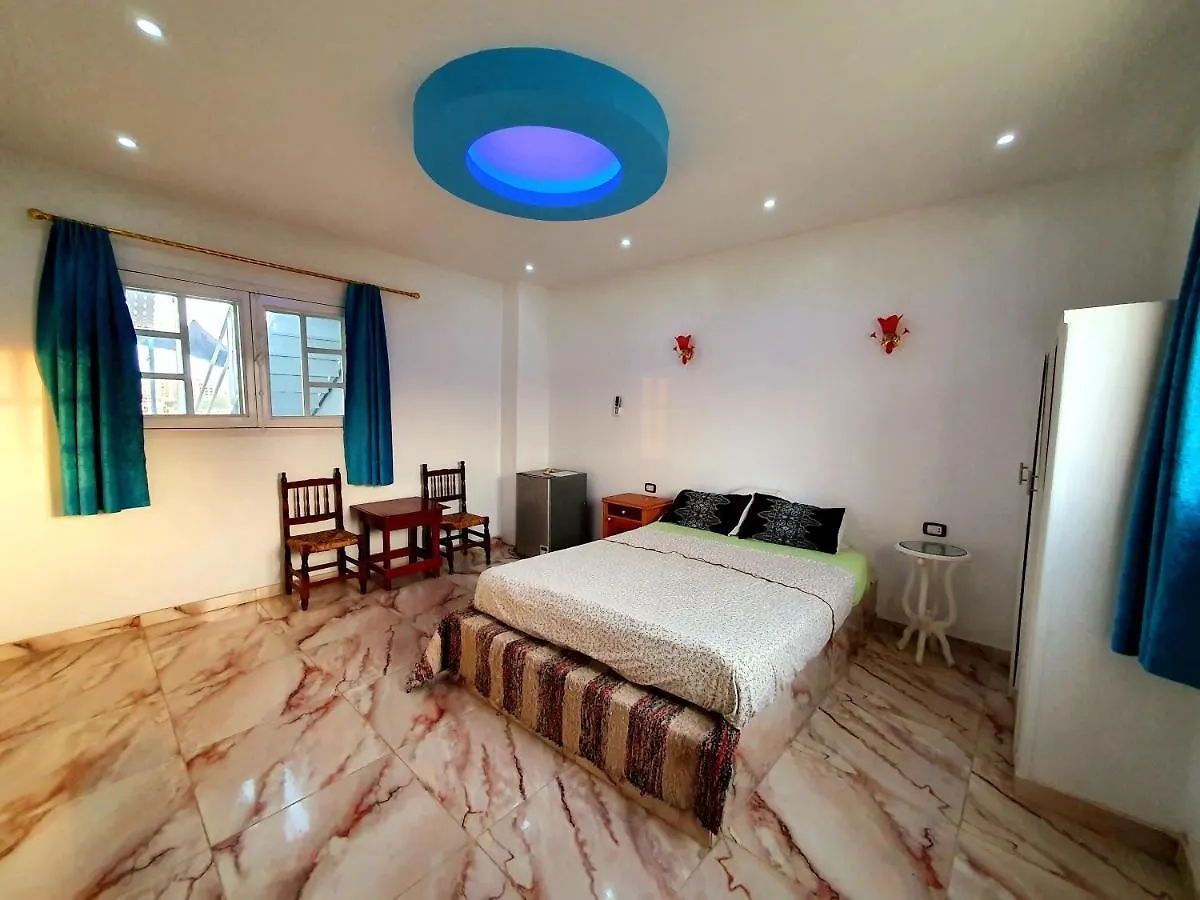 Apartamento Luxor Guest House
